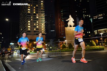 HO CHI MINH CITY NIGHT RUN EXIMBANK 2024 - Ảnh #1991457