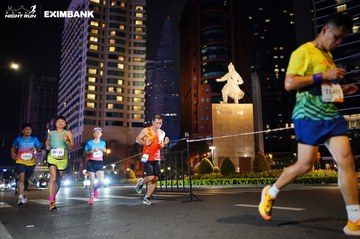 HO CHI MINH CITY NIGHT RUN EXIMBANK 2024 - Ảnh #1989660