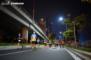 HO CHI MINH CITY NIGHT RUN EXIMBANK 2024 - Ảnh #1988956