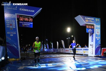 HO CHI MINH CITY NIGHT RUN EXIMBANK 2024 - Ảnh #2064433