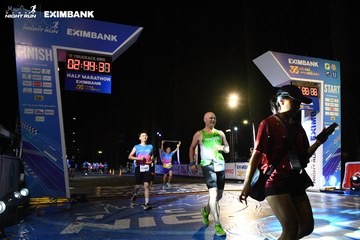 HO CHI MINH CITY NIGHT RUN EXIMBANK 2024 - Ảnh #2064618
