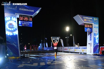 HO CHI MINH CITY NIGHT RUN EXIMBANK 2024 - Ảnh #2064677