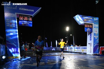 HO CHI MINH CITY NIGHT RUN EXIMBANK 2024 - Ảnh #2061615