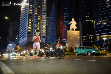 HO CHI MINH CITY NIGHT RUN EXIMBANK 2024 - Ảnh #1989316