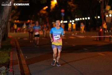 HO CHI MINH CITY NIGHT RUN EXIMBANK 2024 - Ảnh #2159037