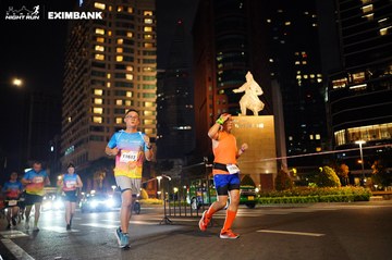 HO CHI MINH CITY NIGHT RUN EXIMBANK 2024 - Ảnh #1990281