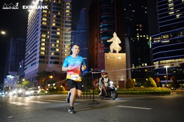 HO CHI MINH CITY NIGHT RUN EXIMBANK 2024 - Ảnh #1989529