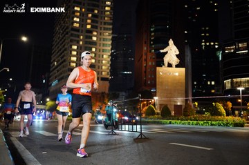 HO CHI MINH CITY NIGHT RUN EXIMBANK 2024 - Ảnh #1989668