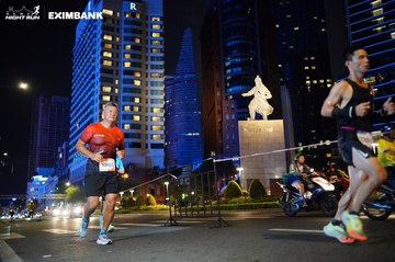 HO CHI MINH CITY NIGHT RUN EXIMBANK 2024 - Ảnh #1990359