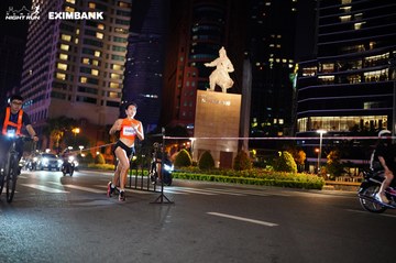 HO CHI MINH CITY NIGHT RUN EXIMBANK 2024 - Ảnh #1989082