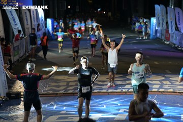 HO CHI MINH CITY NIGHT RUN EXIMBANK 2024 - Ảnh #2035059
