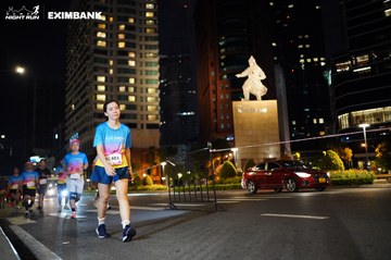 HO CHI MINH CITY NIGHT RUN EXIMBANK 2024 - Ảnh #1990425