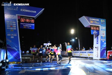HO CHI MINH CITY NIGHT RUN EXIMBANK 2024 - Ảnh #2064805
