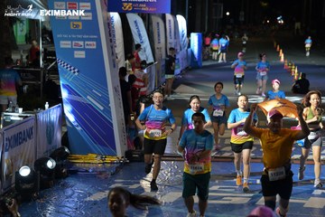 HO CHI MINH CITY NIGHT RUN EXIMBANK 2024 - Ảnh #2031209