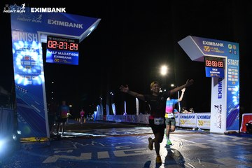 HO CHI MINH CITY NIGHT RUN EXIMBANK 2024 - Ảnh #2063166