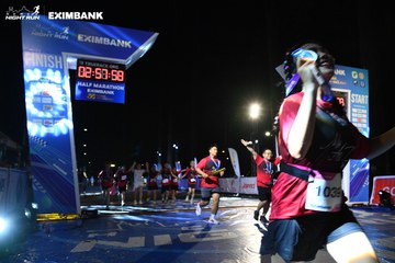 HO CHI MINH CITY NIGHT RUN EXIMBANK 2024 - Ảnh #2059763