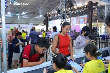 HO CHI MINH CITY NIGHT RUN EXIMBANK 2024 - Ảnh #1966134