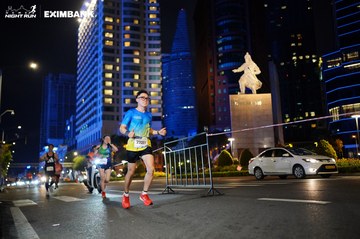 HO CHI MINH CITY NIGHT RUN EXIMBANK 2024 - Ảnh #1989423