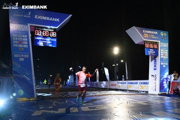 HO CHI MINH CITY NIGHT RUN EXIMBANK 2024 - Ảnh #2061163