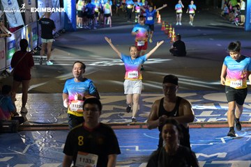 HO CHI MINH CITY NIGHT RUN EXIMBANK 2024 - Ảnh #2028670