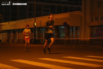 HO CHI MINH CITY NIGHT RUN EXIMBANK 2024 - Ảnh #2034261