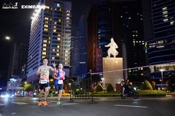 HO CHI MINH CITY NIGHT RUN EXIMBANK 2024 - Ảnh #1989426