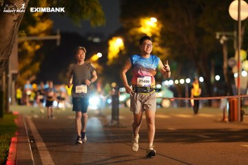 HO CHI MINH CITY NIGHT RUN EXIMBANK 2024 - Ảnh #2160024