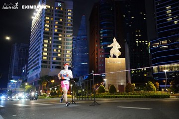 HO CHI MINH CITY NIGHT RUN EXIMBANK 2024 - Ảnh #1989358