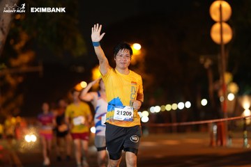 HO CHI MINH CITY NIGHT RUN EXIMBANK 2024 - Ảnh #2160559
