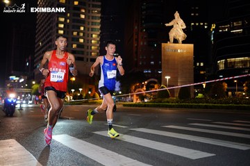 HO CHI MINH CITY NIGHT RUN EXIMBANK 2024 - Ảnh #1989012