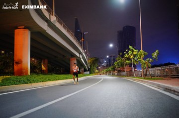 HO CHI MINH CITY NIGHT RUN EXIMBANK 2024 - Ảnh #1988387