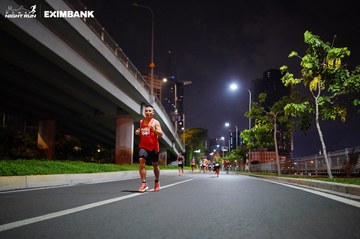 HO CHI MINH CITY NIGHT RUN EXIMBANK 2024 - Ảnh #1988683