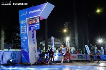 HO CHI MINH CITY NIGHT RUN EXIMBANK 2024 - Ảnh #2033310