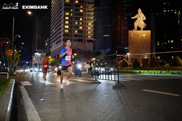 HO CHI MINH CITY NIGHT RUN EXIMBANK 2024 - Ảnh #1989055