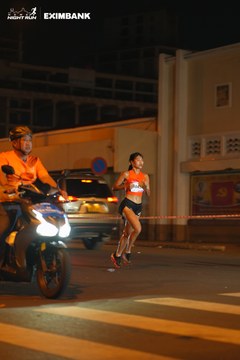 HO CHI MINH CITY NIGHT RUN EXIMBANK 2024 - Ảnh #2036076