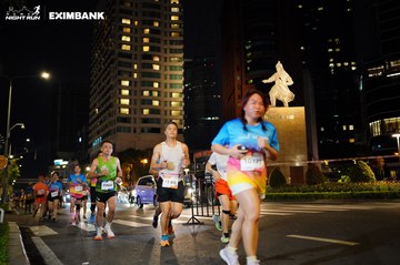HO CHI MINH CITY NIGHT RUN EXIMBANK 2024 - Ảnh #1991401