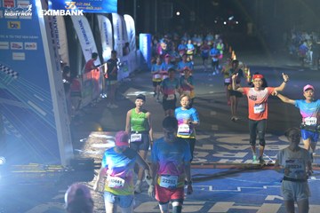 HO CHI MINH CITY NIGHT RUN EXIMBANK 2024 - Ảnh #2034164