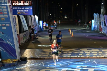HO CHI MINH CITY NIGHT RUN EXIMBANK 2024 - Ảnh #2027401