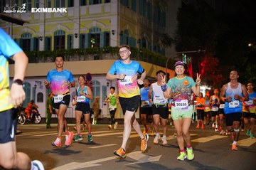 HO CHI MINH CITY NIGHT RUN EXIMBANK 2024 - Ảnh #2031654