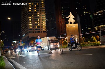 HO CHI MINH CITY NIGHT RUN EXIMBANK 2024 - Ảnh #1990568