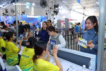 HO CHI MINH CITY NIGHT RUN EXIMBANK 2024 - Ảnh #1966230