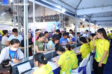 HO CHI MINH CITY NIGHT RUN EXIMBANK 2024 - Ảnh #1965605