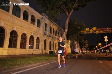 HO CHI MINH CITY NIGHT RUN EXIMBANK 2024 - Ảnh #2102454