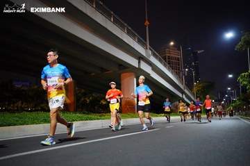 HO CHI MINH CITY NIGHT RUN EXIMBANK 2024 - Ảnh #1988872