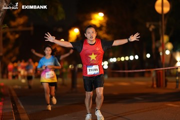 HO CHI MINH CITY NIGHT RUN EXIMBANK 2024 - Ảnh #2160315