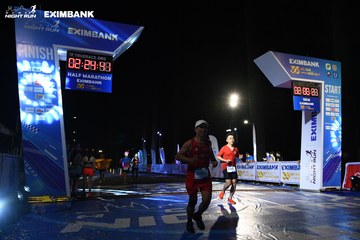 HO CHI MINH CITY NIGHT RUN EXIMBANK 2024 - Ảnh #2059968