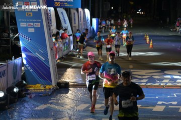 HO CHI MINH CITY NIGHT RUN EXIMBANK 2024 - Ảnh #2032493