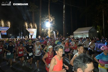 HO CHI MINH CITY NIGHT RUN EXIMBANK 2024 - Ảnh #1970697
