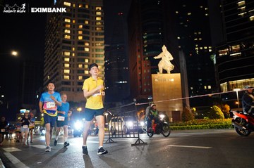 HO CHI MINH CITY NIGHT RUN EXIMBANK 2024 - Ảnh #1991454
