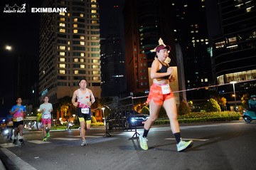 HO CHI MINH CITY NIGHT RUN EXIMBANK 2024 - Ảnh #1991097